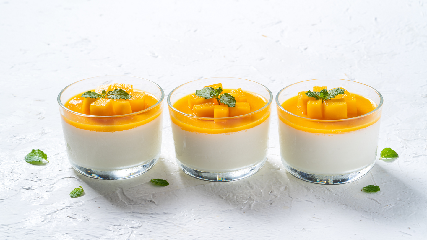 Panna Cotta mit gebrannten Mandeln